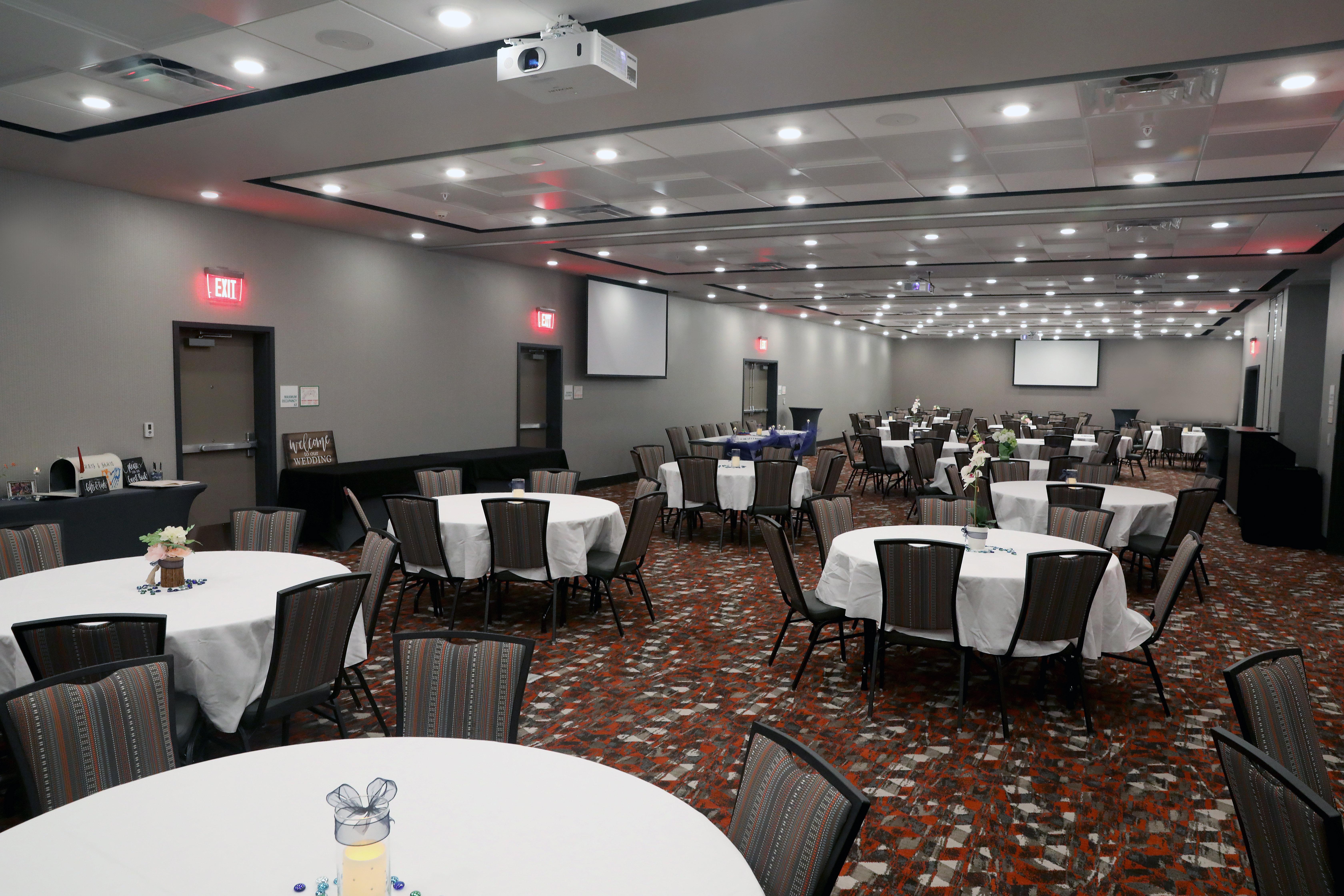 Holiday Inn & Suites Sioux Falls - Airport By Ihg Εξωτερικό φωτογραφία